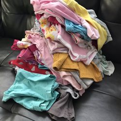 Baby Girl Cloth 3 To 9 Months 35 Pieces / 35 Piesas Ropa De Niña De 3 A 9 Meses