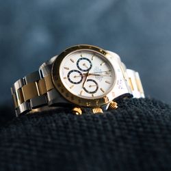Rolex Cosmograph Daytona – 40mm White Dial – Ref. 16523