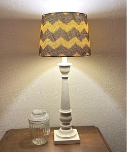 White Table Lamp w Shade Excellent Condition Tap See More for All Info