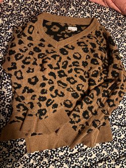 Knox Rose Leopard Print Knit Sweater Medium