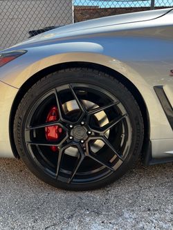 Rohana Rims & Tires