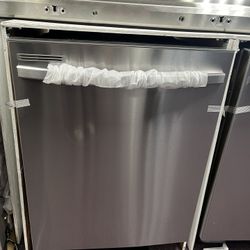 Samsung Fingerprint Resistant 53 dBA Dishwasher with Adjustable Rack in Stainless Steel