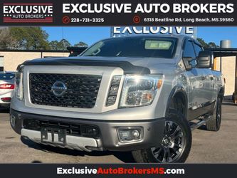 2016 Nissan TITAN XD Crew Cab