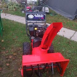 Ariens 1128 Snow Blower 