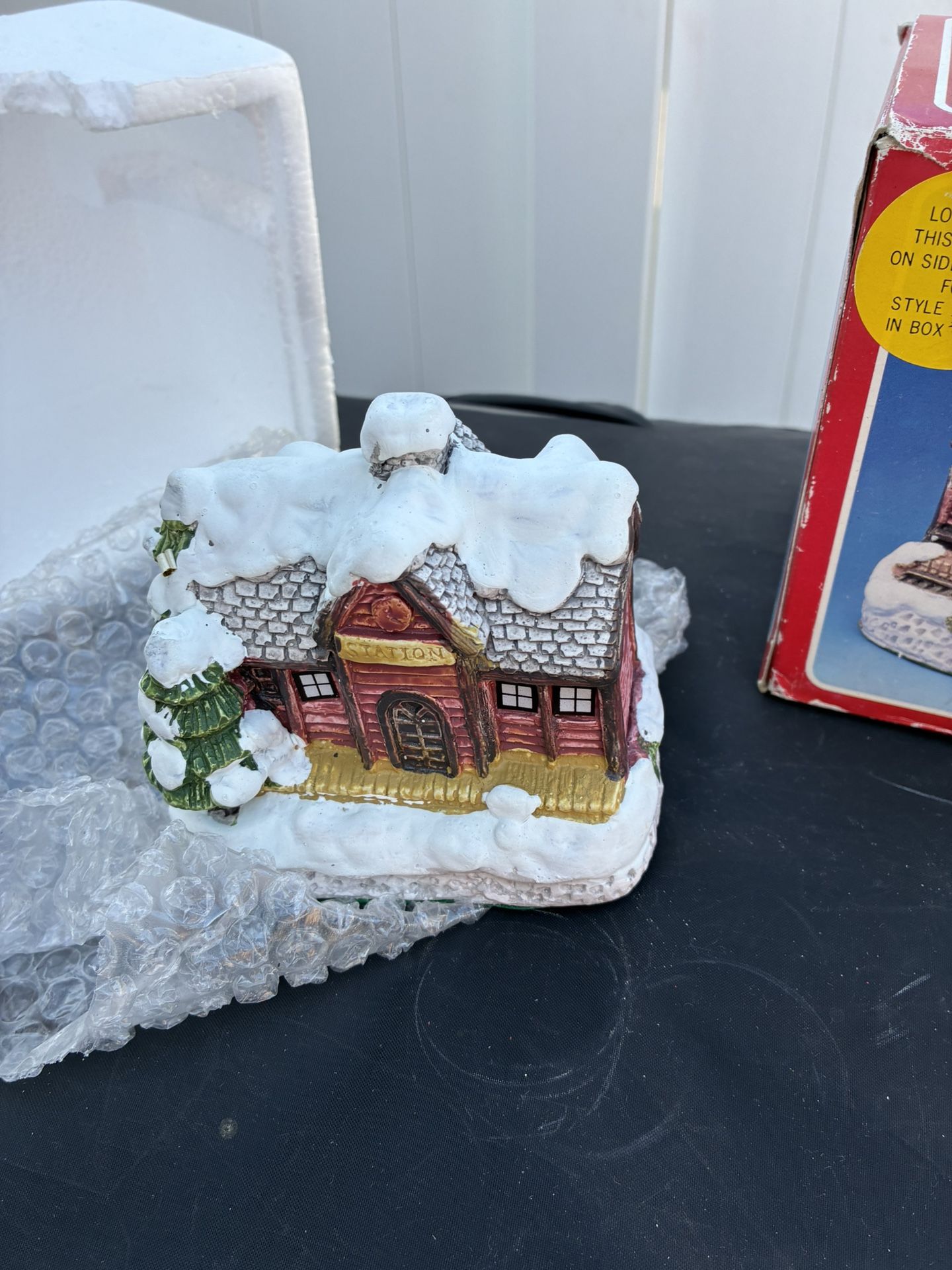 Country House Station decoration