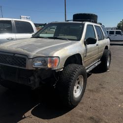 1998 Nissan Pathfinder