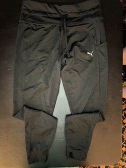 BRAND NEW- Puma womens joggers yoga pants, black