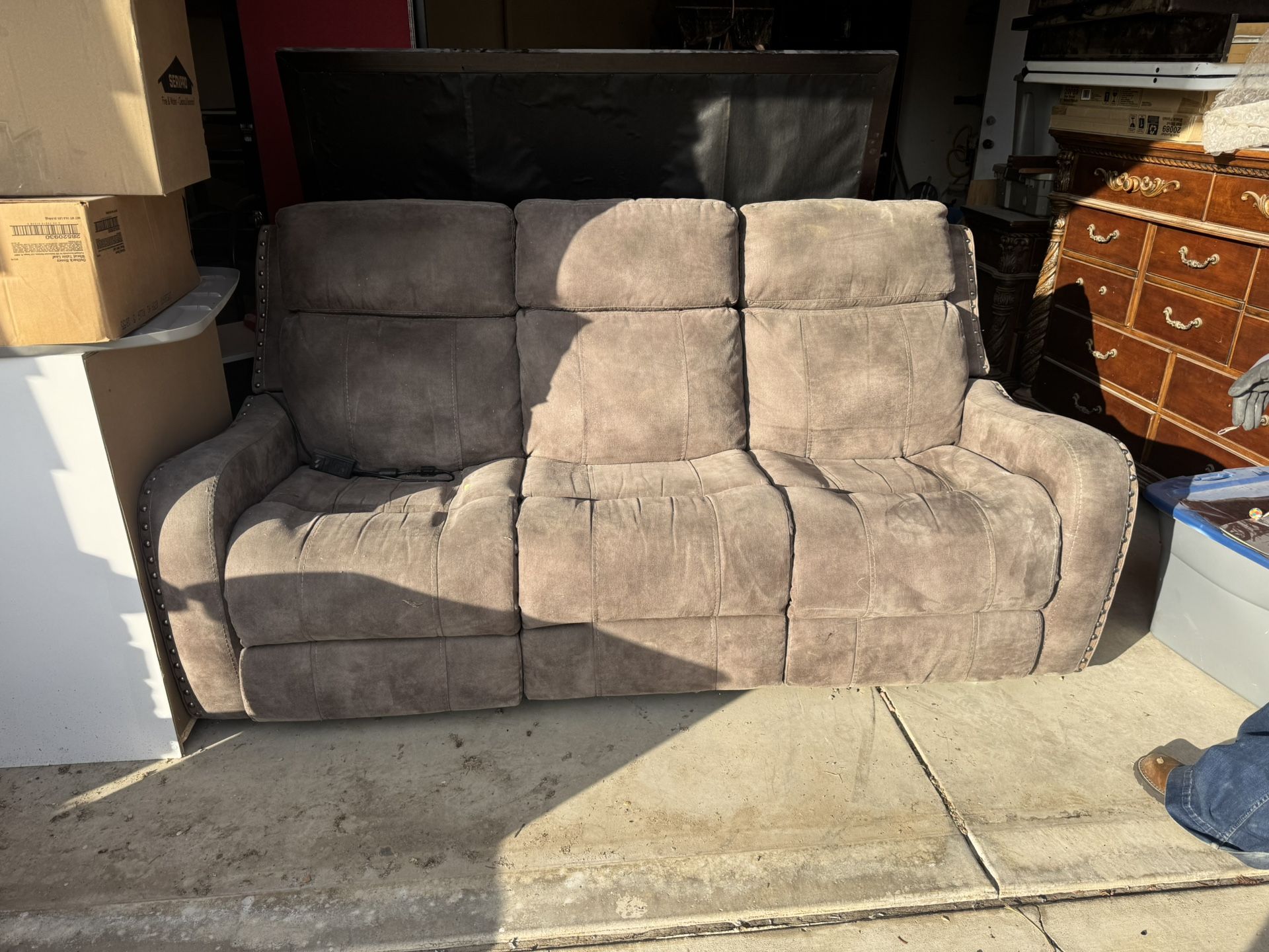  Sofa And Recliner 