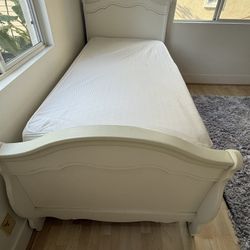 Twin Bed+ Mattress 