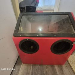 Central Pneumatic Abrasive Blast Cabinet