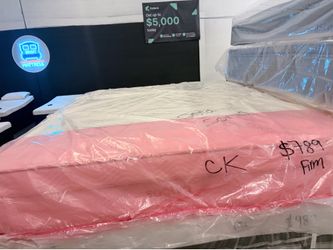 SALE ‼️ California King mattress Saatva Classic FIRM💥