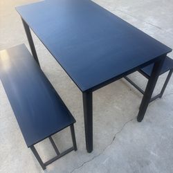 Dining set