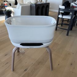Smart Sense Bassinet With Cry Sensor 