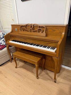 Samick JS 043M Piano