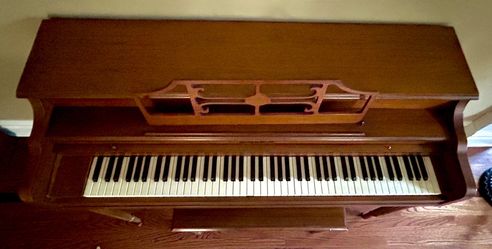 Vintage Piano