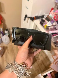 Prada sun glasses