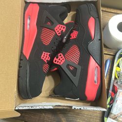 Jordan 4s Red Thunder 