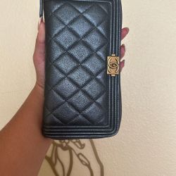 AUTHENTIC CHANEL WALLET
