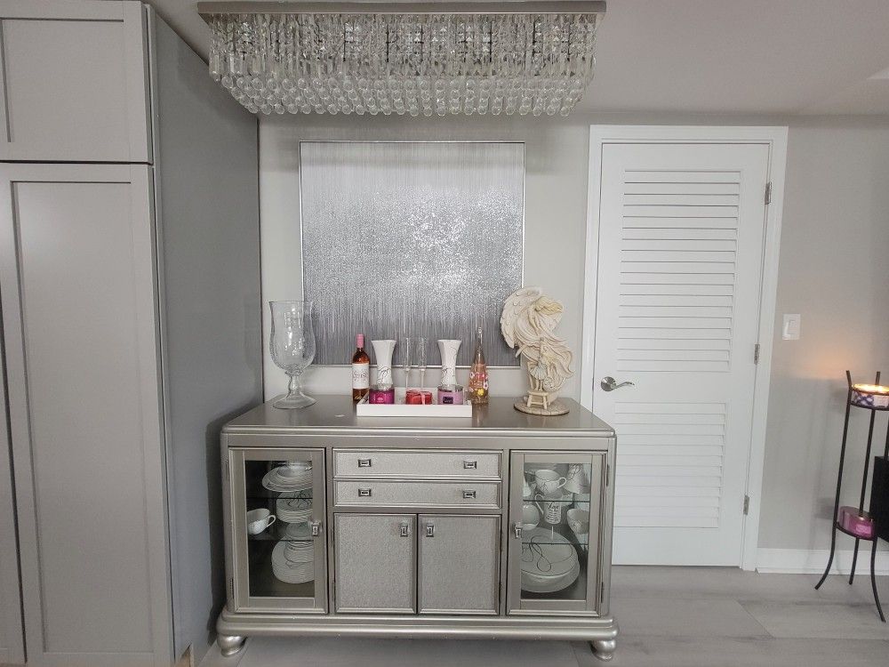 SERVER BUFFET TABLE W GLASS SHELVES GORGEPUS
