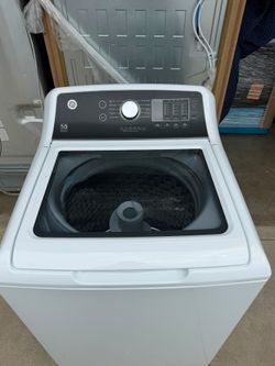 GE 4.5 Cu. Ft. Top Load Washer – GTW585BSVWS – Excellent Condition