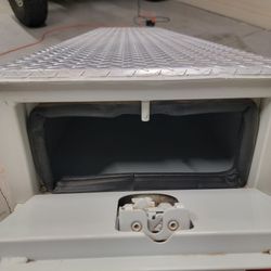 Aluminum tool box, tunnel style....GREAT SHAPE