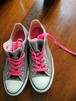 Converse All Star Size 7 like new . Chandler Blvd and 46 st 85044
