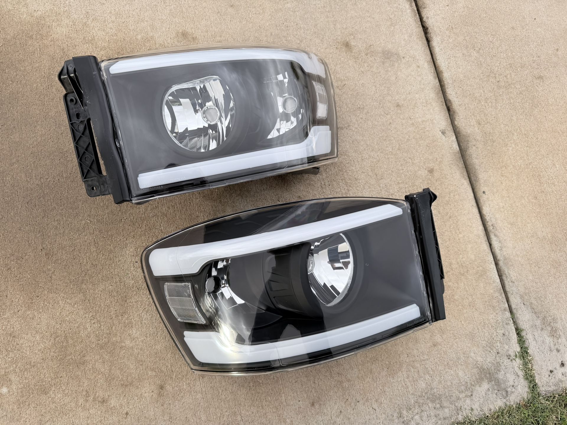 06 to 08 Dodge Ram Black LED DRL Headlights 