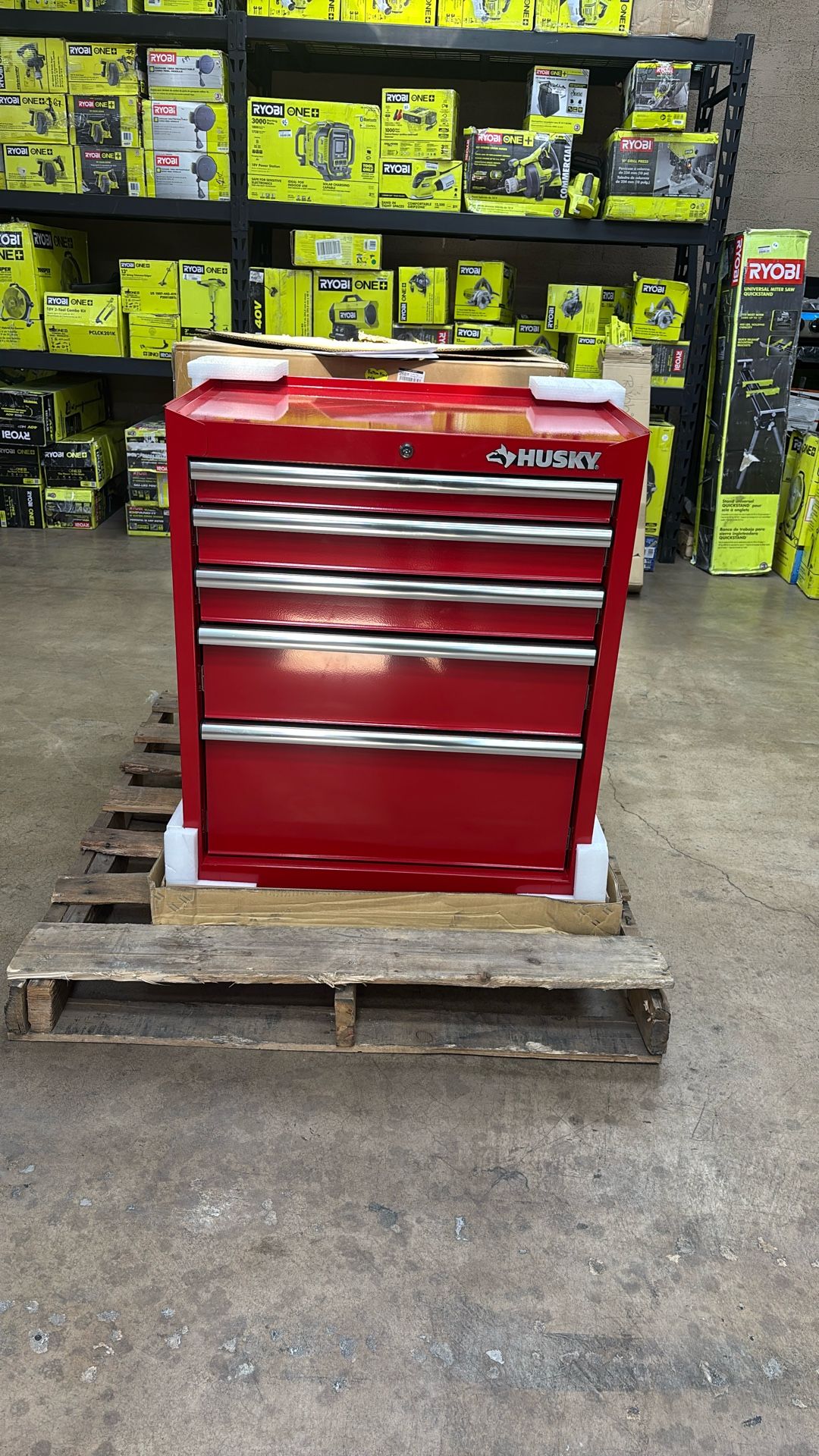 Husky Tool Storage 27 in. W x 18 in. D Standard Duty Red Rolling Tool Chest