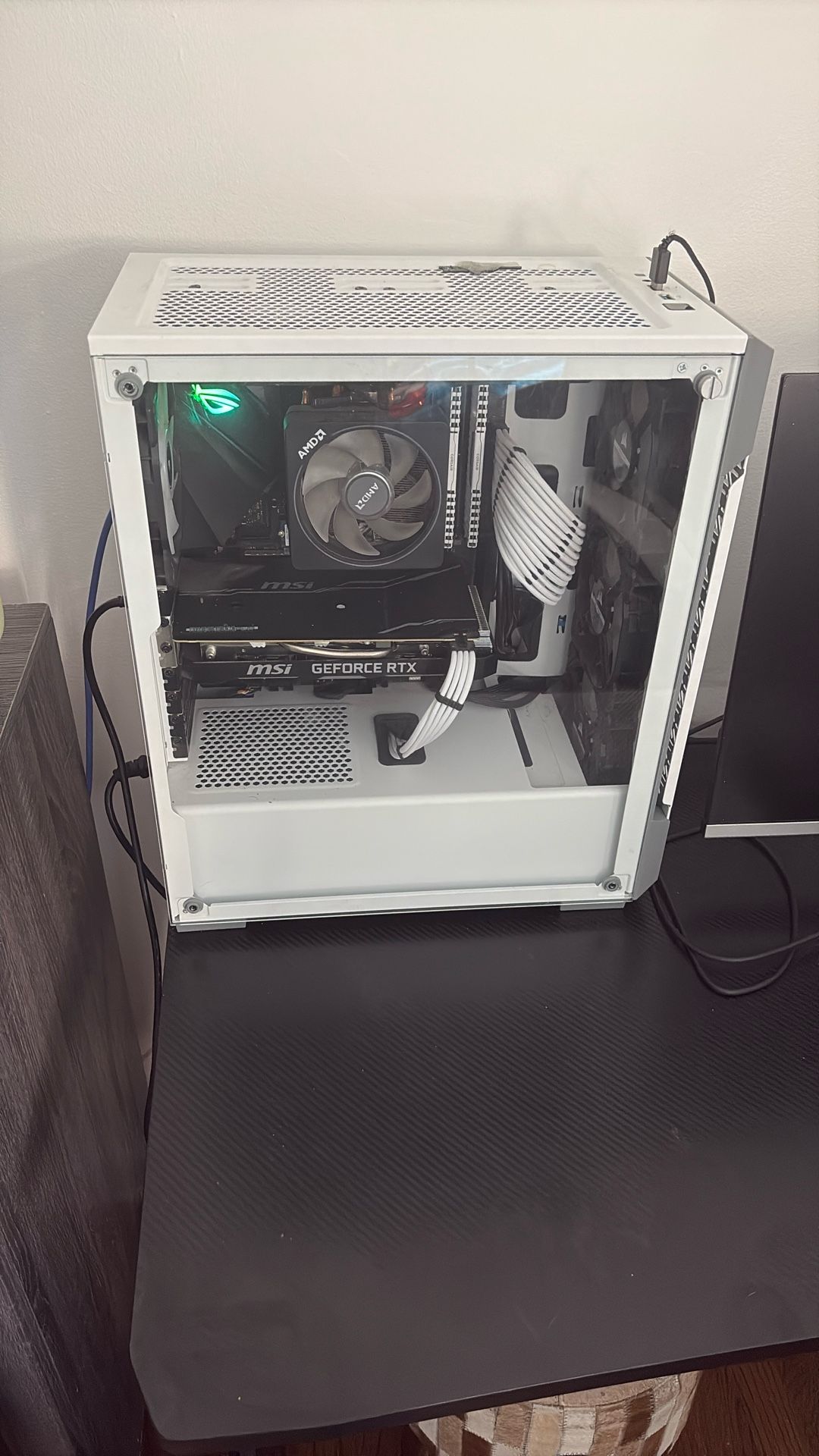 GeForce Pc 2060 Graphics Card And 60 Hz Monitor