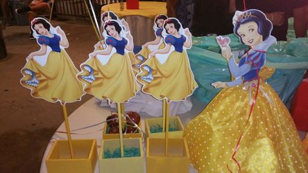 7 Snow white centerpieces