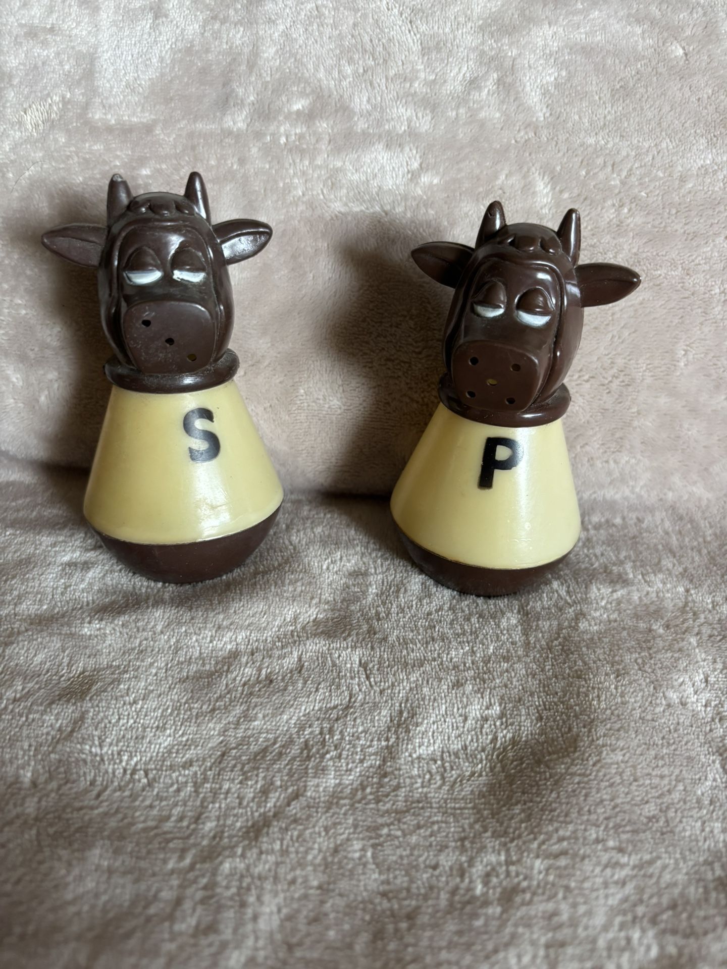 Vintage Cow Salt & Pepper Shakers