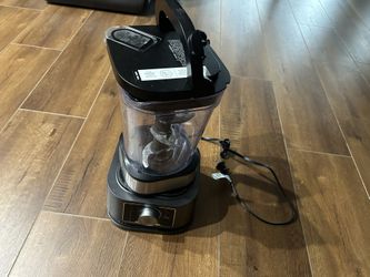 Ninja Blender With 72 oz Pitcher Complete - Used