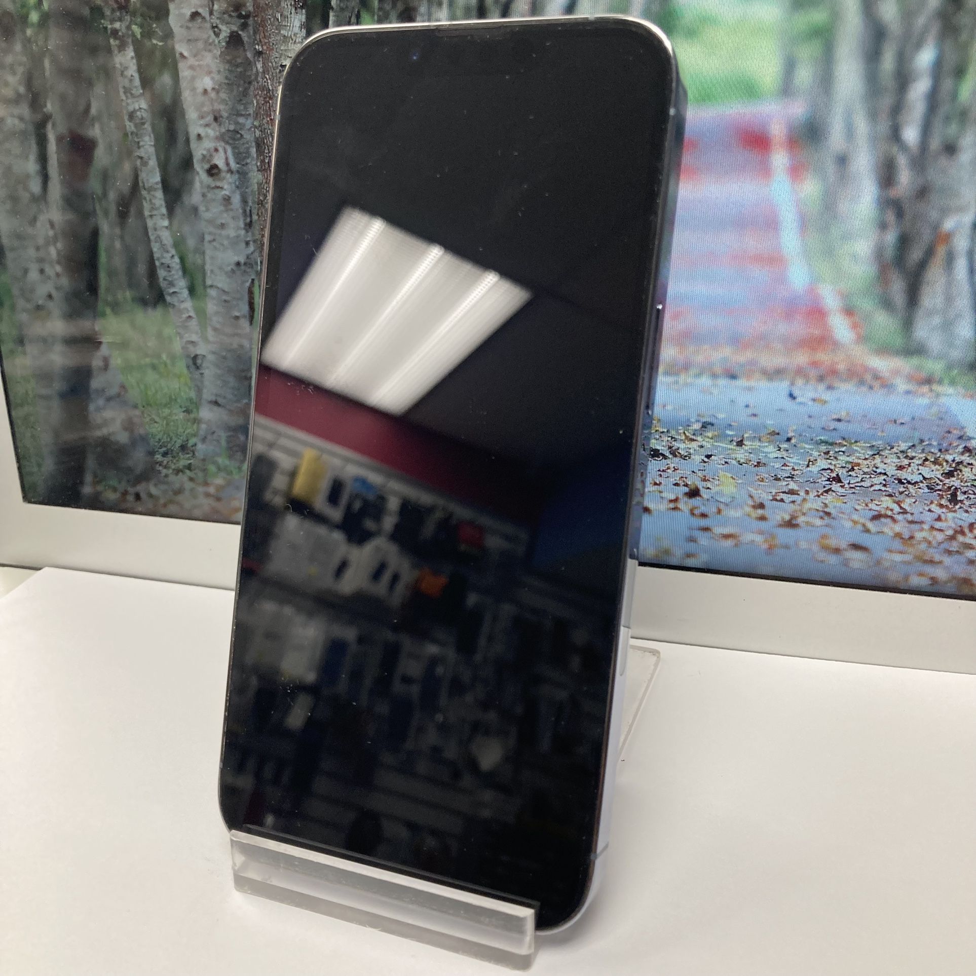 Iphone 13 pro 256 gb, Factory Unlocked, Comes with Store warranty along with charger and cable. Electronics & Media