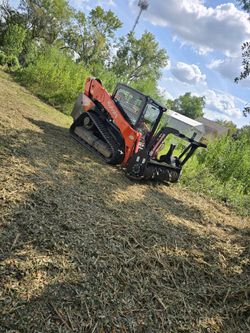 Mulching & Underbrush 8️⃣3️⃣2️⃣4️⃣2️⃣3️⃣5️⃣1️⃣2️⃣1️⃣