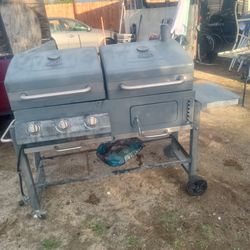 Se Vende Asador De Gas  I Carvon
