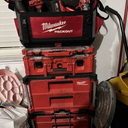 5 piece Milwaukee pack out set