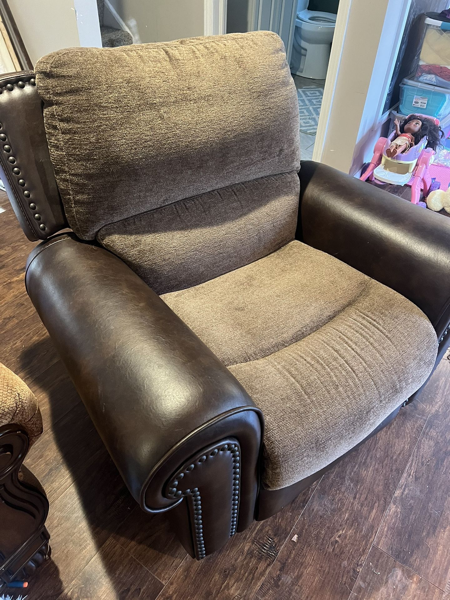 Powered Recliner