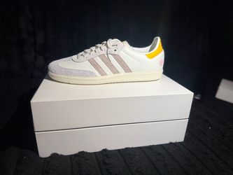 Shoe