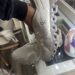 On Cloud Size11 Woman Size 11 Woman Men Size 8 