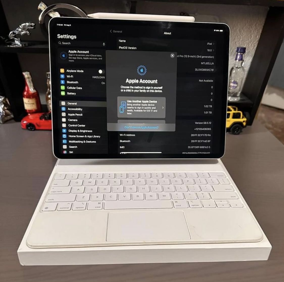 Apple IPad Pro 12.9 inches 3rd Wifi + LTE Very big Storage 1000GB . Comes With Magic Keyboard and Pencil