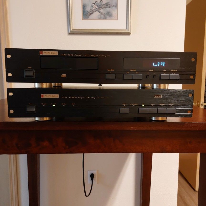 Parasound C/DP-1000 Compact Disc Player/Transport & Parasound D/AC-1600 HD Digital to Analog Converter