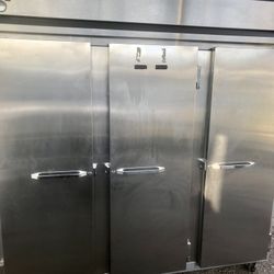 Continental Freezer 