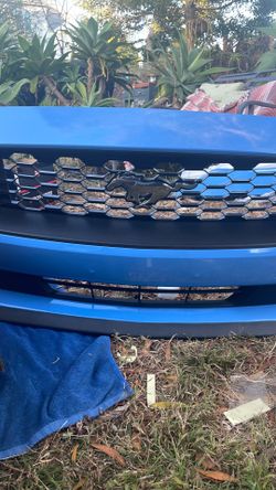 Mustang Grills (Upper and Lower)