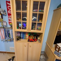 European Style Cabinet 