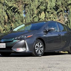 2018 Toyota Prius Prime Premium