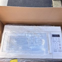 White Microwave Brand New In Box 