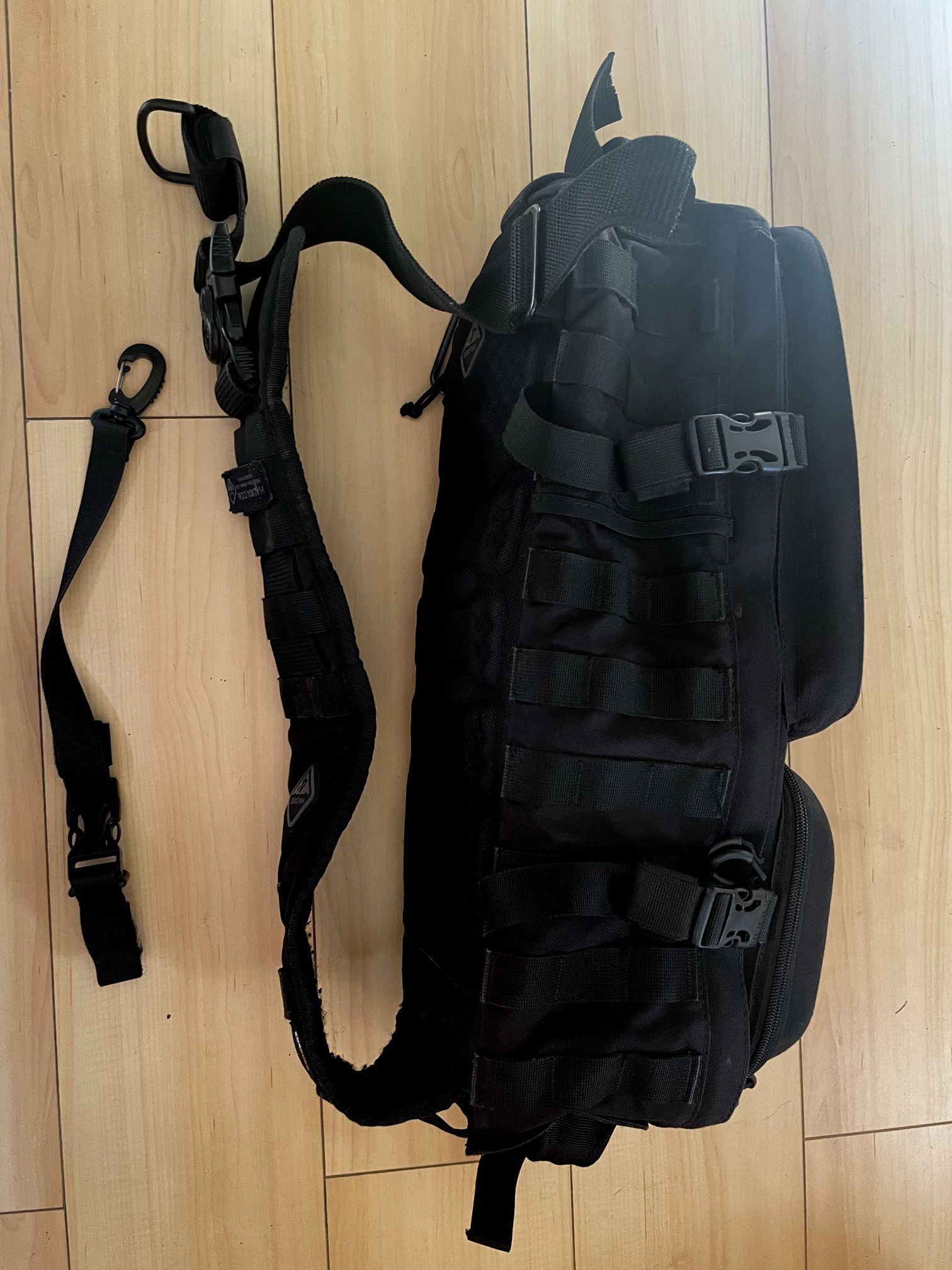 Hazard 4 PlanB 17 Thermocap Tactical Sling Bag + Strap Black