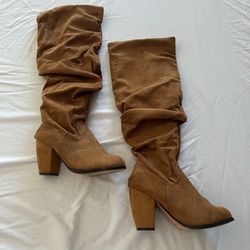 Size 6 women’s boots