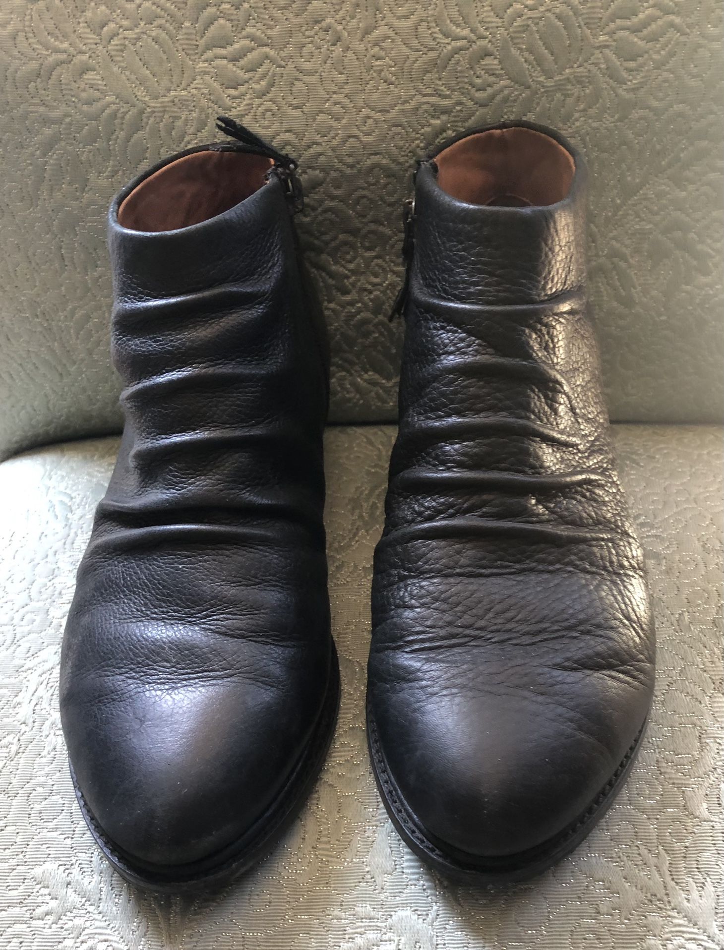 Kenneth Cole Black Leather Boots - 8 m