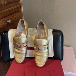 Valentino Garavani Ladies Loafer Size 8.5